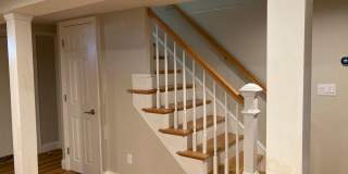 Large single family in Newton Gallery 26