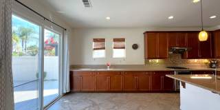 4 bed, 3 bath located in Eastvale, CA! 4 bed, 3 bath located in Eastvale, CA! Gallery 12