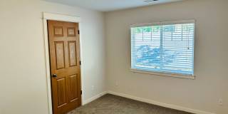 Charming Condo in Terrific Salmon Creek Location Gallery 17