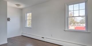 109 E River Road Gallery 21