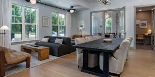 Palmhouse Gallery 24