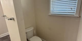 1159 MACFARLANE AVENUE Gallery 29