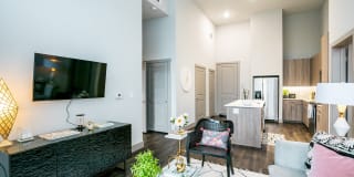 Met on 7th Gallery 31