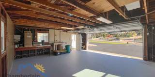 Spectacular View from this Single Story Home! Gallery 19