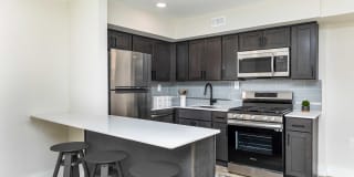Lakeview Terrace Gallery 3