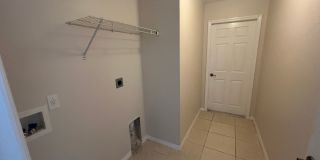 3 bedroom 2 bathroom single family home Gallery 12