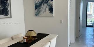 239 SW 9th St Gallery 8