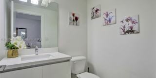10265 NW 72nd Ter Gallery 13