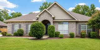 Spacious 3-Bedroom Home in Daphne Gallery 1