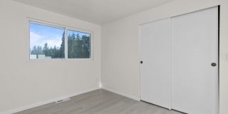Cozy 4 bed house in Bothell Gallery 20