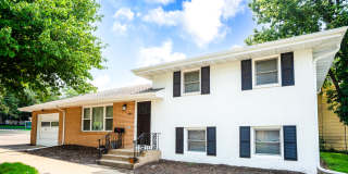 ENTIRE HOUSE: Cozy 2-Bedroom Home in Beautiful Prospect Park! Gallery 1