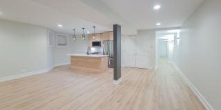 847 W Wellington Gallery 3