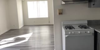 909 S Irolo St Gallery 7