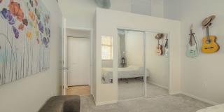 One Bedroom Unit in Wonderful Western Auto Lofts Gallery 17