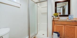 1526 Lafayette Gallery 4