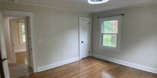 Adorable, Renovated Bungalow with Huge Yard and Deck! Adorable, Renovated Bungalow with Huge Yard and Deck! Gallery 10
