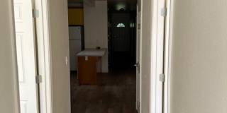 274 E 8th St / Reserve Now! WALK TO DOWNTOWN AND CHICO STATE Gallery 4