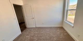 New 3-Bedroom Townhomes Available Gallery 14