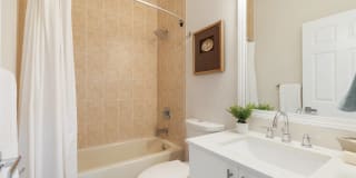 The Isles Gallery 16