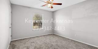 Cozy 2 Bedroom Duplex with Fireplace & Spacious Backyard! Gallery 34