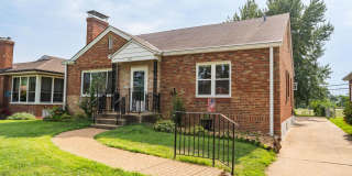 Beautiful 2 Bedroom 2 Bathroom Saint Louis Hills Home Gallery 3