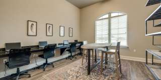 Majors Place Gallery 33