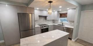 809 W Oakland Park Boulevard Gallery 1