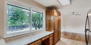 Beautiful 3-Bedroom Home with Large Backyard & Mountain Views Gallery 15