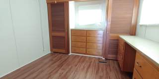 Affordable 3 bed/ 2 bath Mobile Home Available NOW! Gallery 16