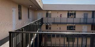 2830 Somerset Dr Gallery 1