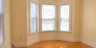 397 Washington St Gallery 3