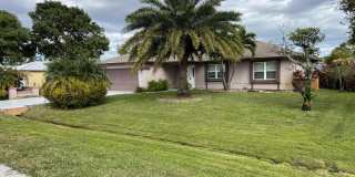 1561 SE Appamattox Terrace Gallery 1