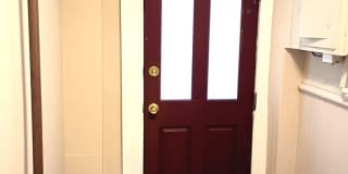 Modern Capitol Hill Location Basement Newly Renovated Unit with 1 Bedroom, 1 Bathroom, Gallery 3