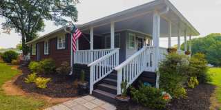 Beautiful 3 Bedroom Home in Central, SC Gallery 1