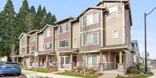 Spectacular 2 Bed | 2.5 Bath + Office/Den Townhome | Prime Hillsboro Location | Modern Living | Close to Everything Gallery 1