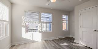 Newly Constructed 3bed/3.5 Bath townhome available now! Gallery 17