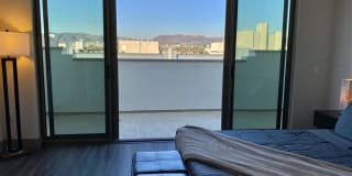 The Mansfield at Miracle Mile Gallery 9