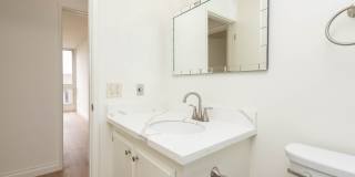 8225 Manitoba Gallery 13