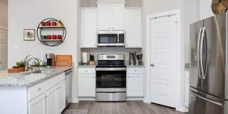 3 miles from Lackland AFB!! Gallery 8