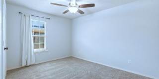 6115 100th Street Gallery 26
