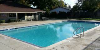 4 Meadowbrook Ave Gallery 1