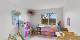 2 Bedroom Condo in Fashion Valley Gallery 20