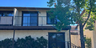 Charming 2-bedroom, 1.5-bathroom Gallery 1