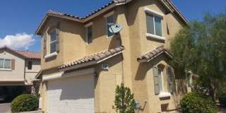 Beautiful SW 4 bedroom home with 2 car garage! Gallery 1