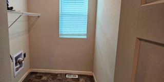 5Bd/3Ba Two Story House - For viewing! Gallery 29