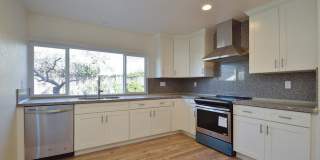 $4,200 / 4 BR - SPACIOUS HOME IN WARM SPRINGS WITH SCENIC HILL VIEWS Gallery 5