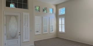 BEAUTIFUL SINGLE STORY 3+BD, 2.5 BA, & 3 CAR GARAGE! Gallery 4