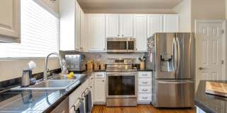 Updated 2 Bedroom, 2 Bath First Level Condo in Gated Community Gallery 4