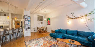161 W Harrison Street Gallery 4
