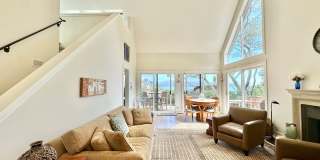 Stunning Sausalito Retreat with Bay Views & Private Meadow Gallery 4